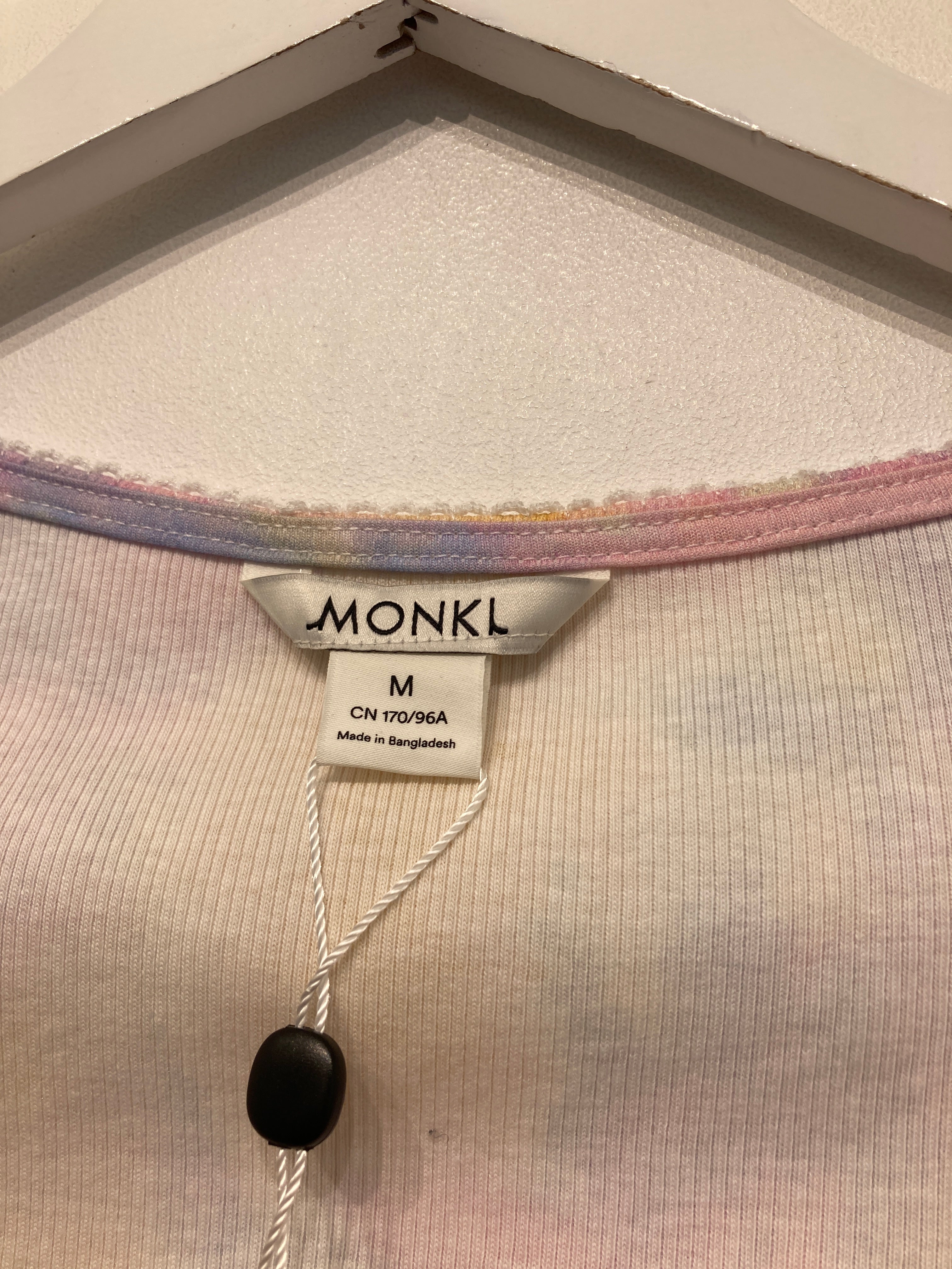 Monki Top
